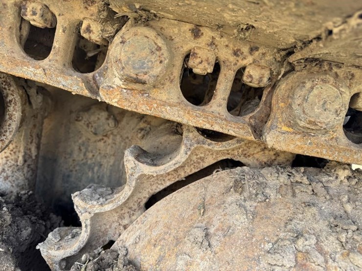 caterpillar-d6-image-13