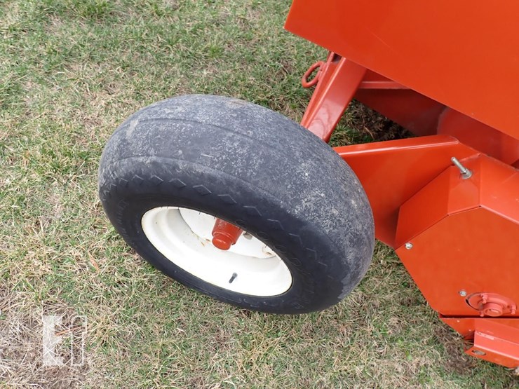 hesston-4550-image-5