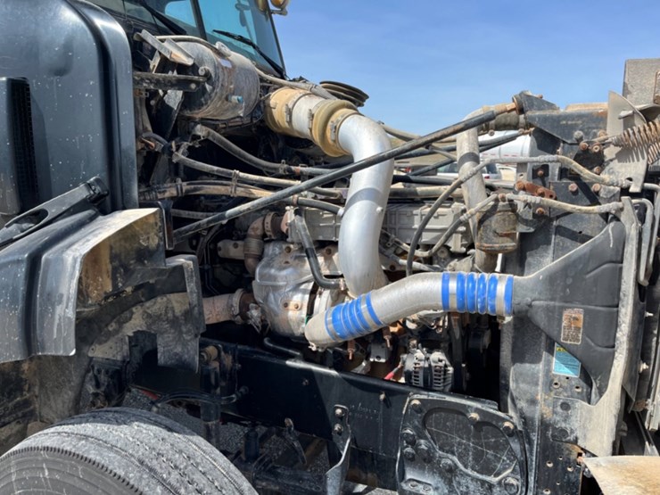 2011-western-star-4900sa-image-10