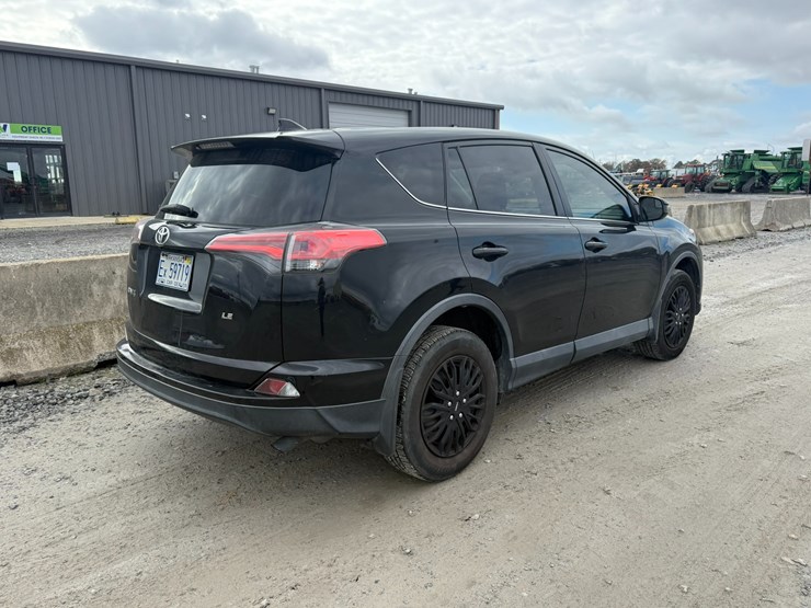 2018-toyota-rav4-image-5