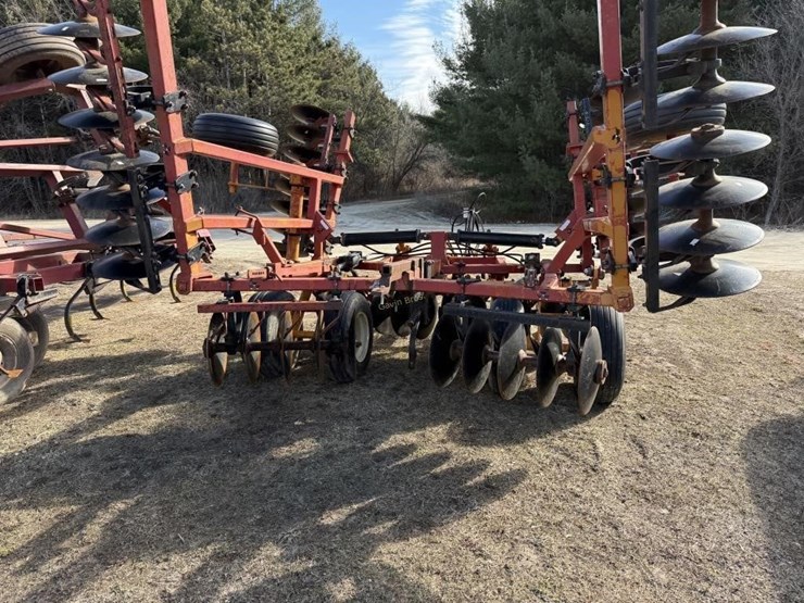 massey-ferguson-580-image-8