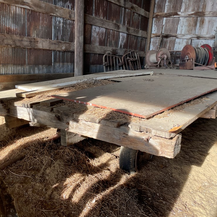 #6065 • 18' Flatbed Wagon