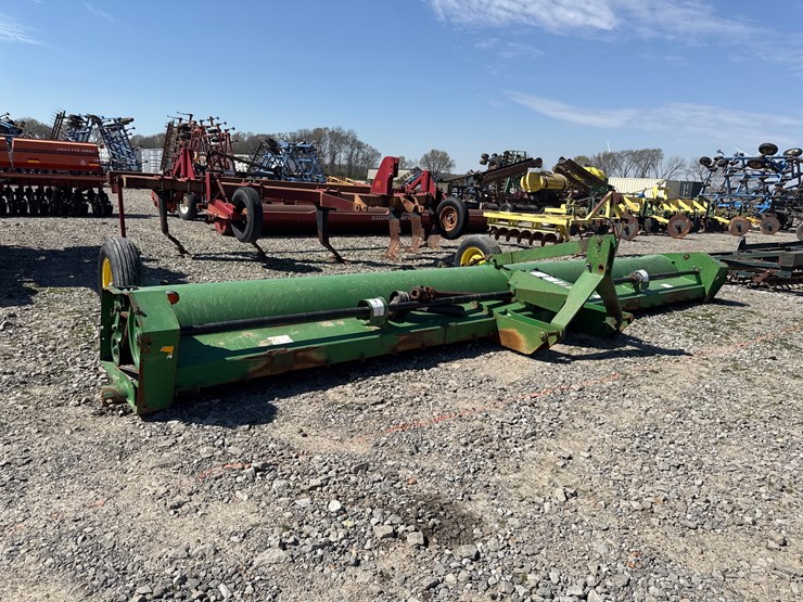 john-deere-520-image-2