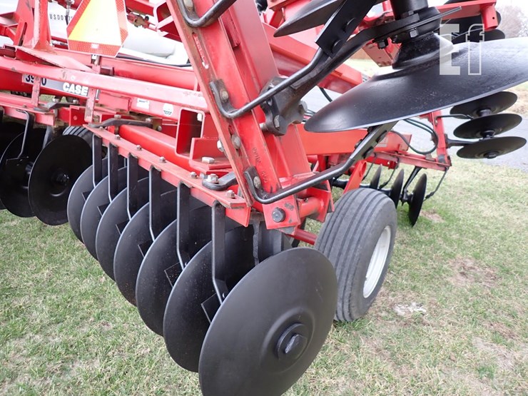 case-ih-3950-image-9