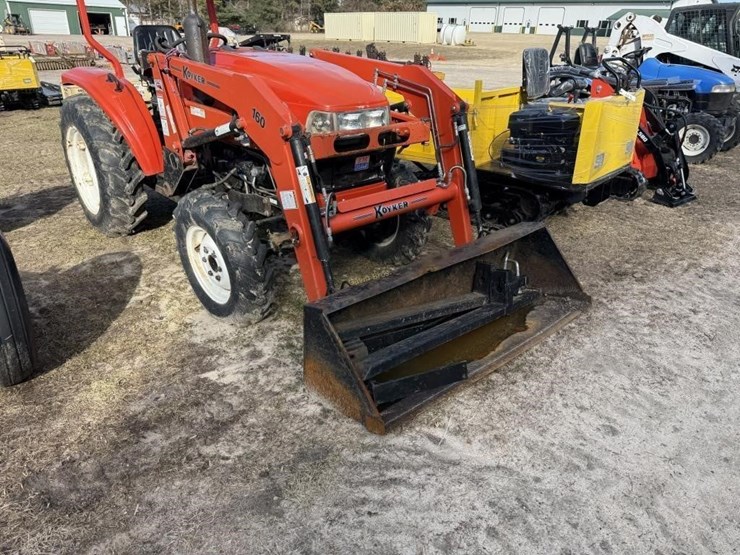jm-354le-tractor-with-koyker-loader-image-4