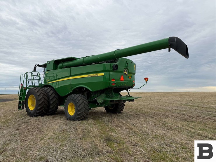 2023-john-deere-s780-image-3