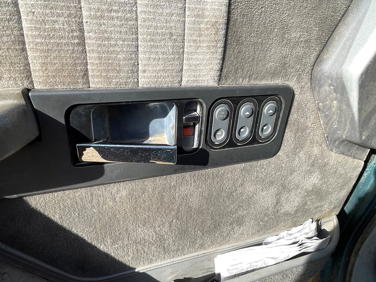 1993-gmc-2500-image-31