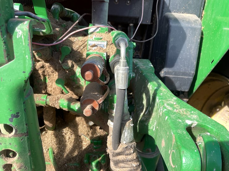 john-deere-7330-image-22