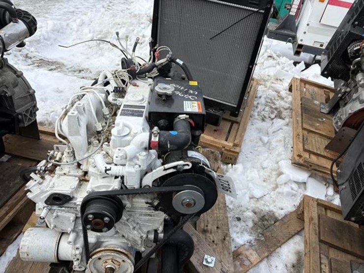 kubota-v2003-diesel-engine-image-5