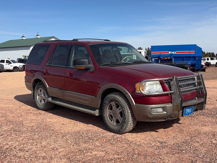 2004-ford-expedition-image-1