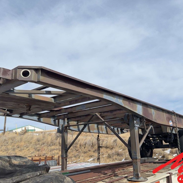 1994 UTILITY FLATBED