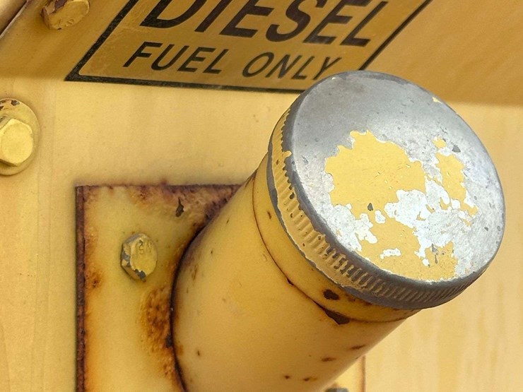 new-holland-70-image-56