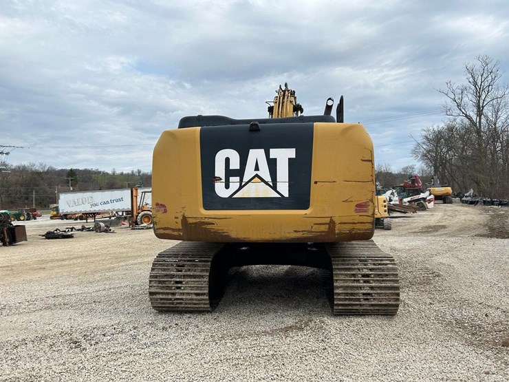 caterpillar-320e-image-3