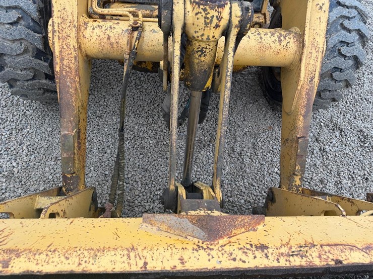 john-deere-310d-image-9