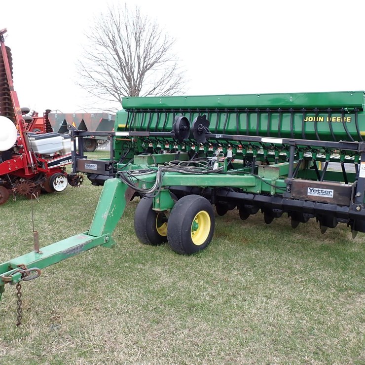 2021 JOHN DEERE 1560