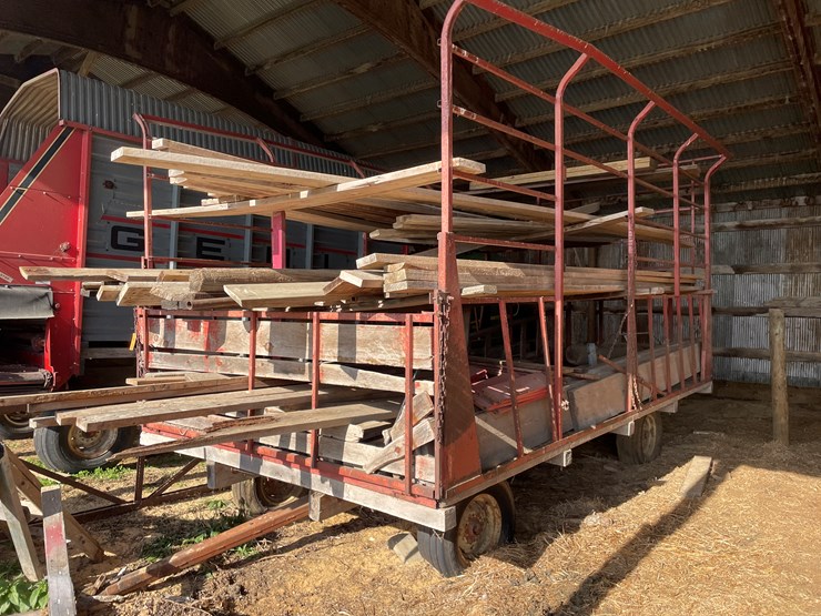 #6068-•-16'-kicker-wagon-with-contents-image-1