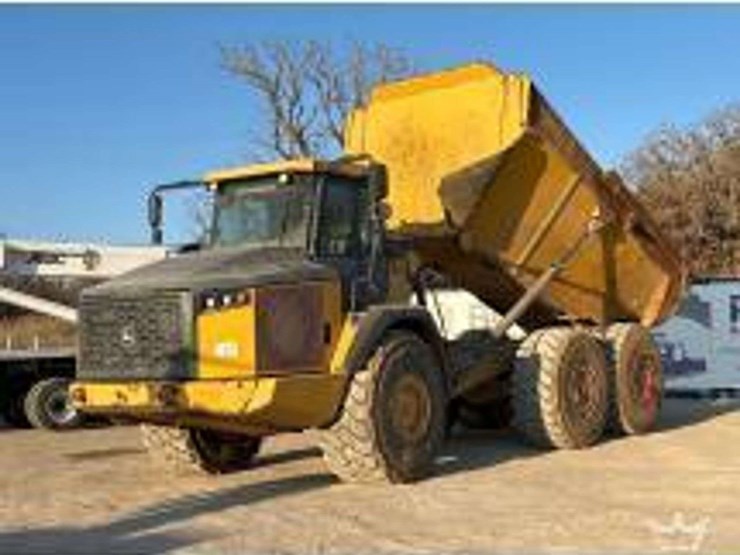 2019-deere-460e-image-1