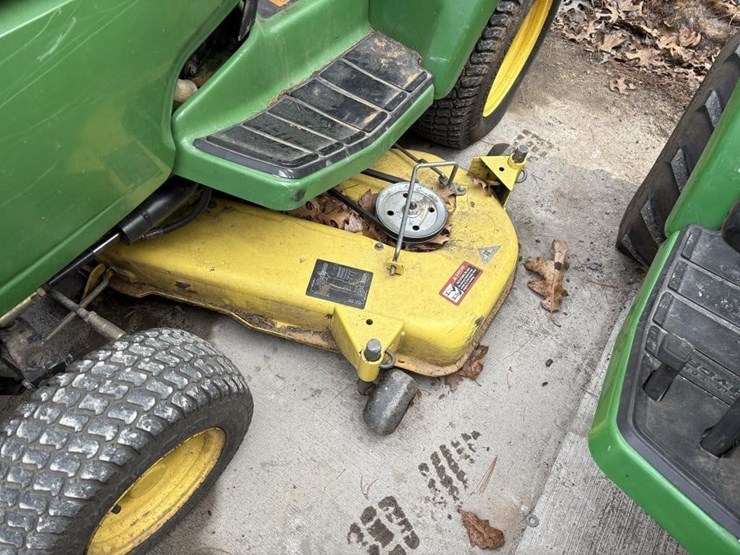 john-deere-345-image-3