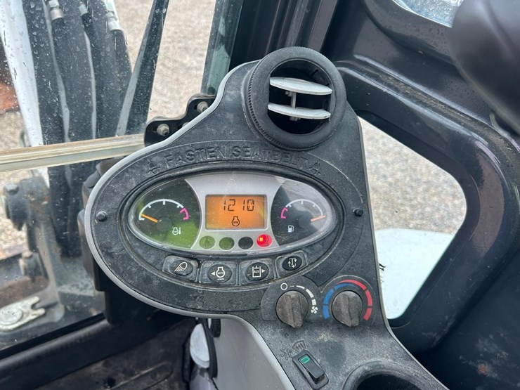 2016-bobcat-e50-image-19