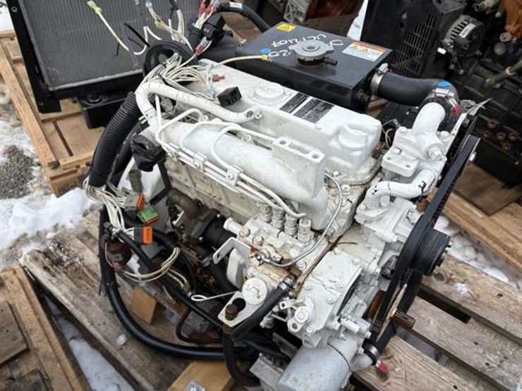 kubota-v2003-diesel-engine-image-6