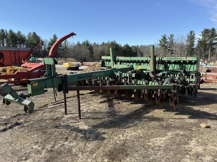 great-plains-solid-stand-15-image-1