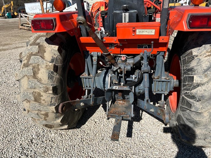 kubota-m5700-image-13