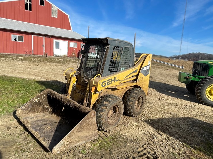 gehl-4840-image-1