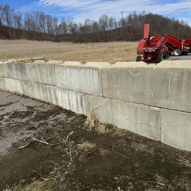 17-6' Cement Blocks - OFF SITE