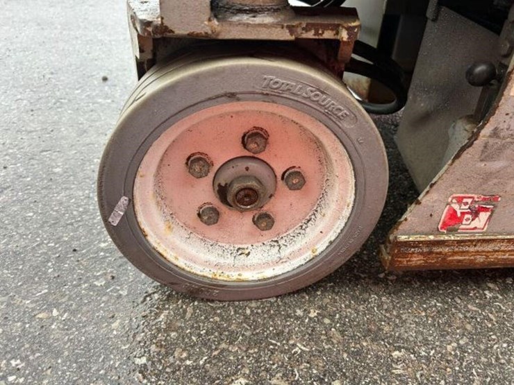 2009-skyjack-sjiii3219-image-25