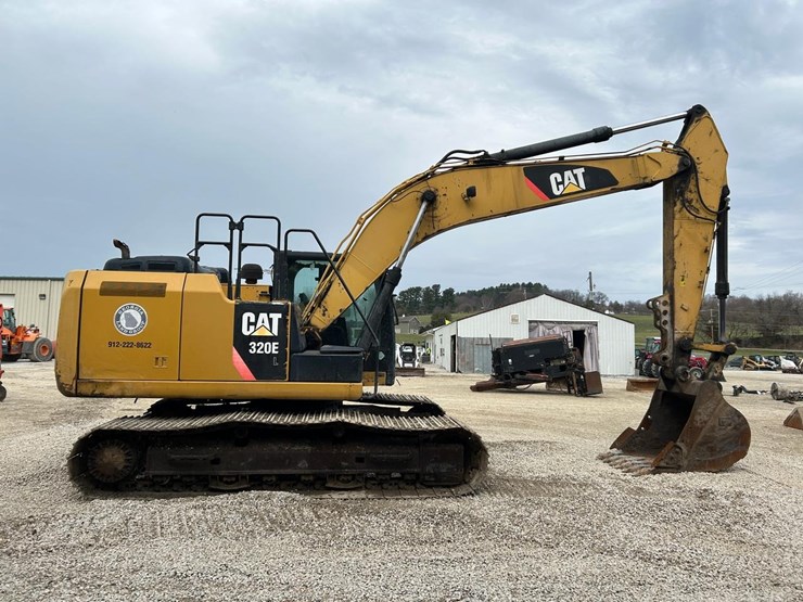 caterpillar-320e-image-5