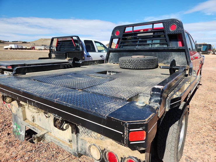 2018-ram-3500-laramie-image-22