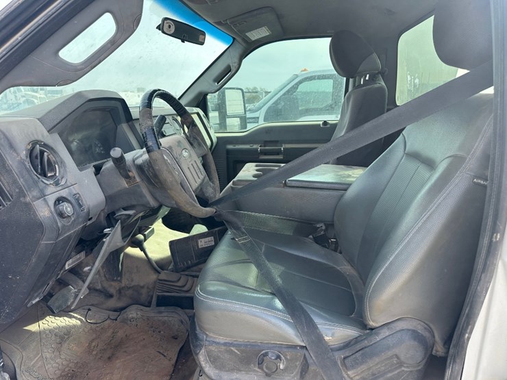 2012-ford-f550-image-7