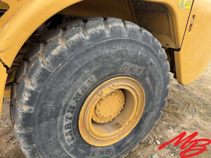 caterpillar-740-image-28