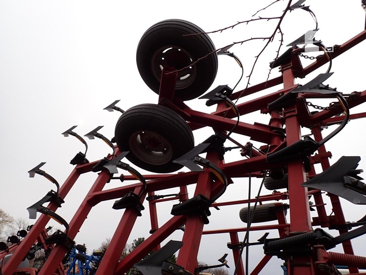 case-ih-4300-image-13