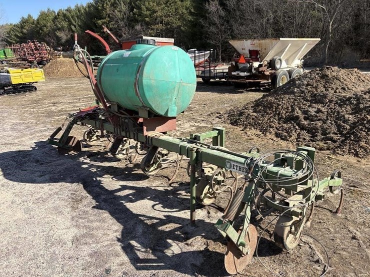 weatherall-4-row-applicator-image-1