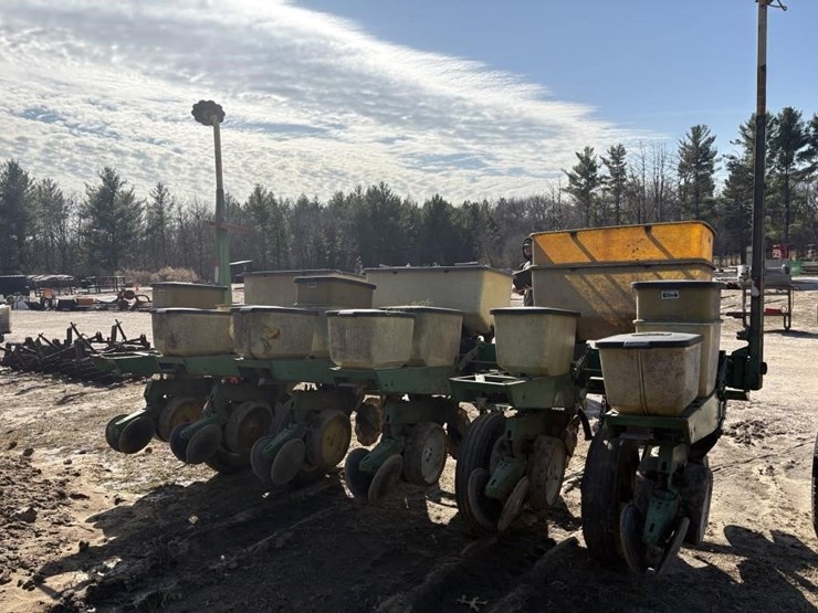 john-deere-7000-image-9