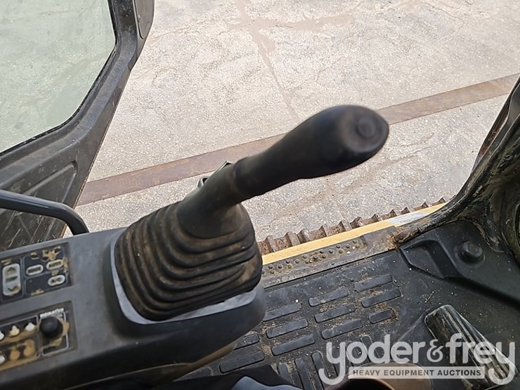 2003-komatsu-pc270-7-image-43