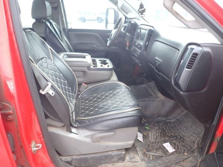 2019-chevrolet-silverado-3500hd-image-37