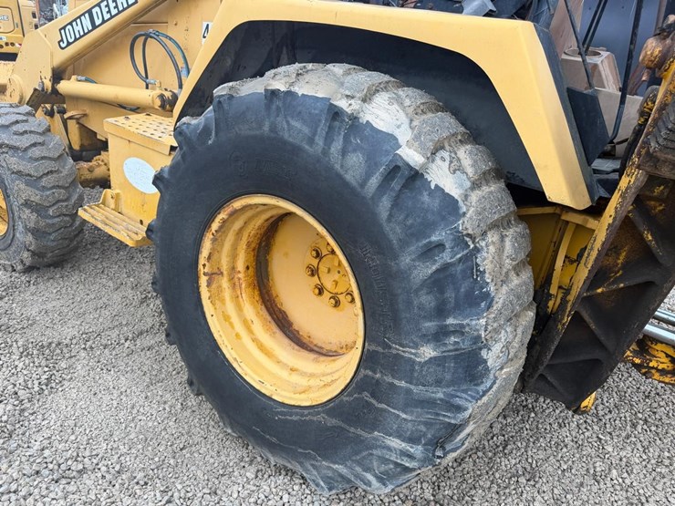 john-deere-310d-image-17