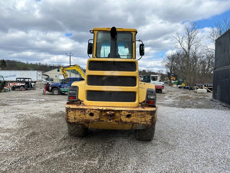 new-holland-lw110-image-3