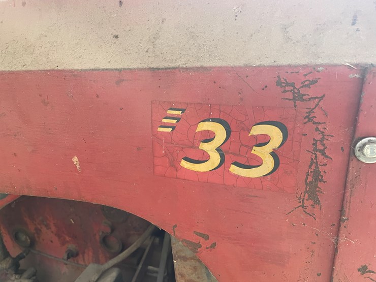 1958-massey-ferguson-33-image-5