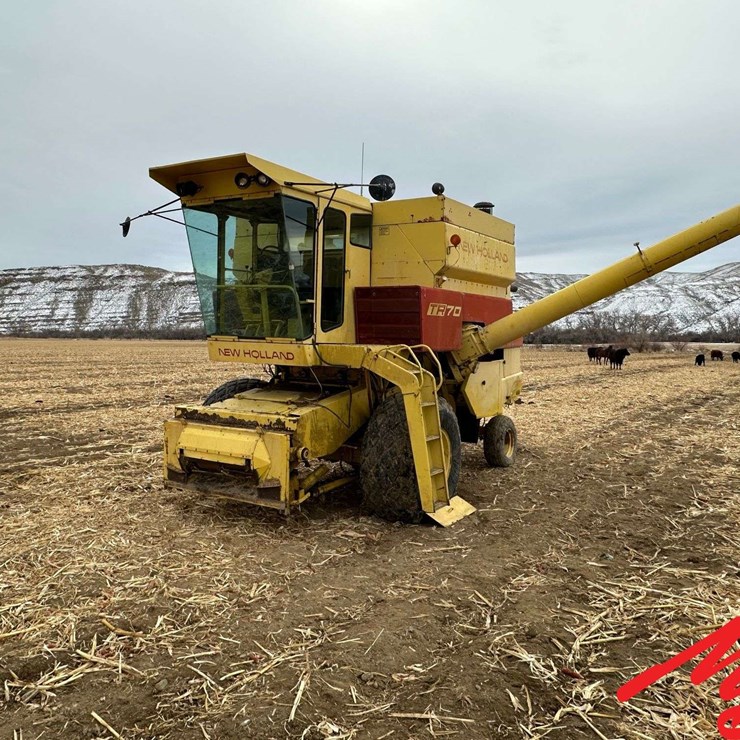 NEW HOLLAND 70