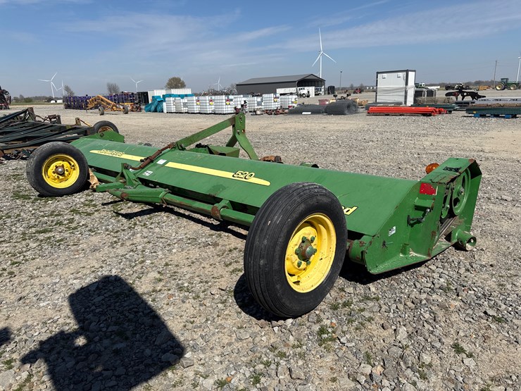 john-deere-520-image-3
