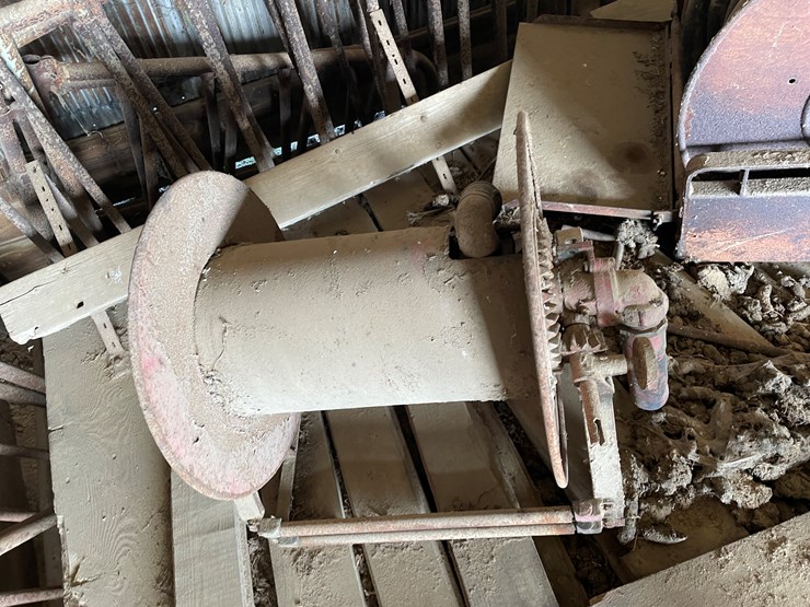 #6066-•-(2)-hydraulic-hose-reels-image-7