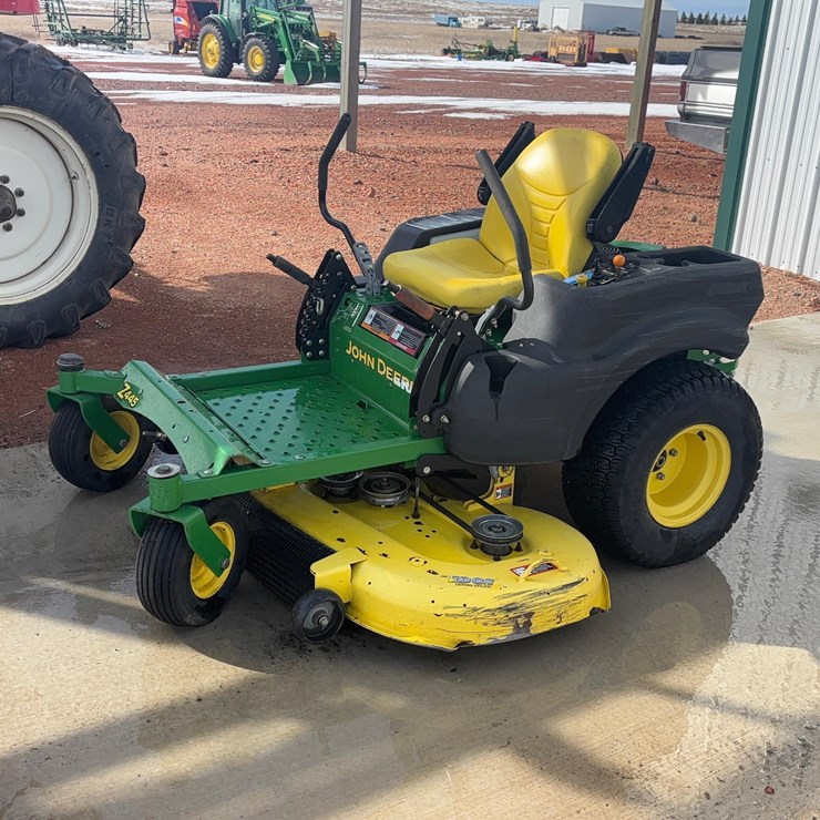 JOHN DEERE Z445