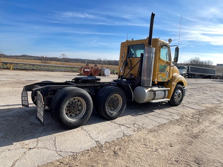 #6036-•-2009-freightliner-semi-(wi-title-in-delay)-image-5