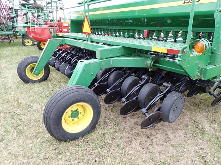 2021-john-deere-1560-image-6