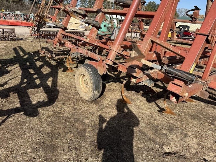 kewanee-24'-field-cultivator-with-drag-image-7