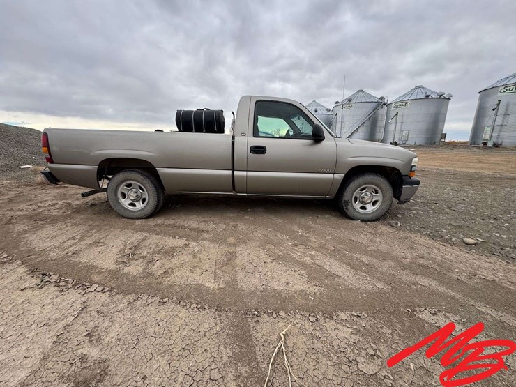 2002-chevrolet-silverado-1500-image-4