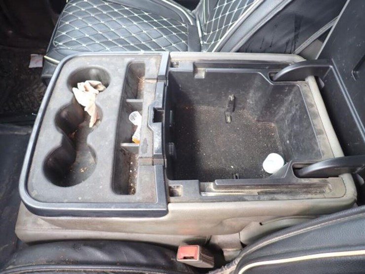 2019-chevrolet-silverado-3500hd-image-28